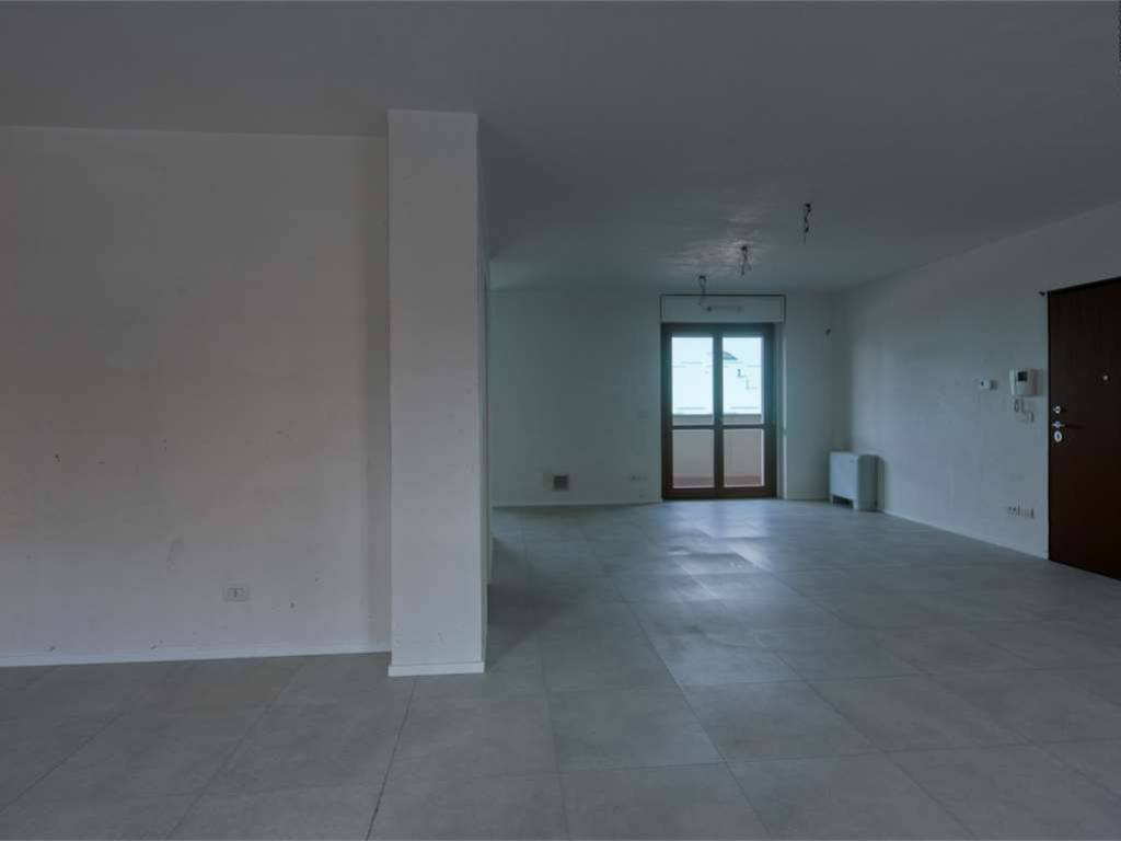 Immobile a Collegno in VIALE PIEMONTE, 55 - Foto 2