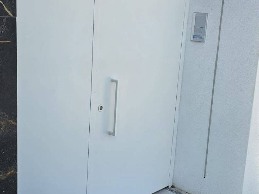 Villa a Bari in VIA CADUTI STRAGE DI BOLOGNA - Foto 3