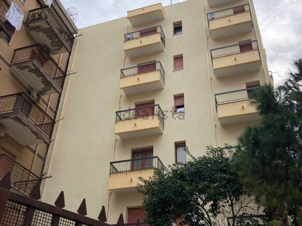 Appartamento a Reggio calabria in Viale Calabria S.N.C. - Foto 3