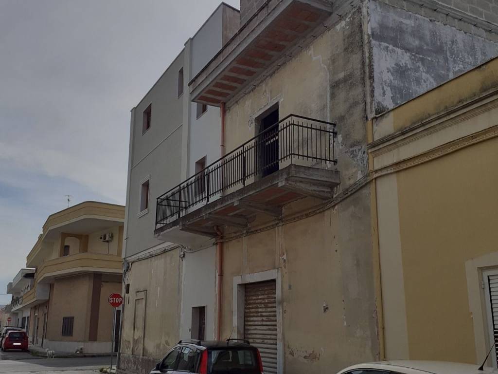 Casa indipendente a Carmiano in Via Doberdò - Foto 2
