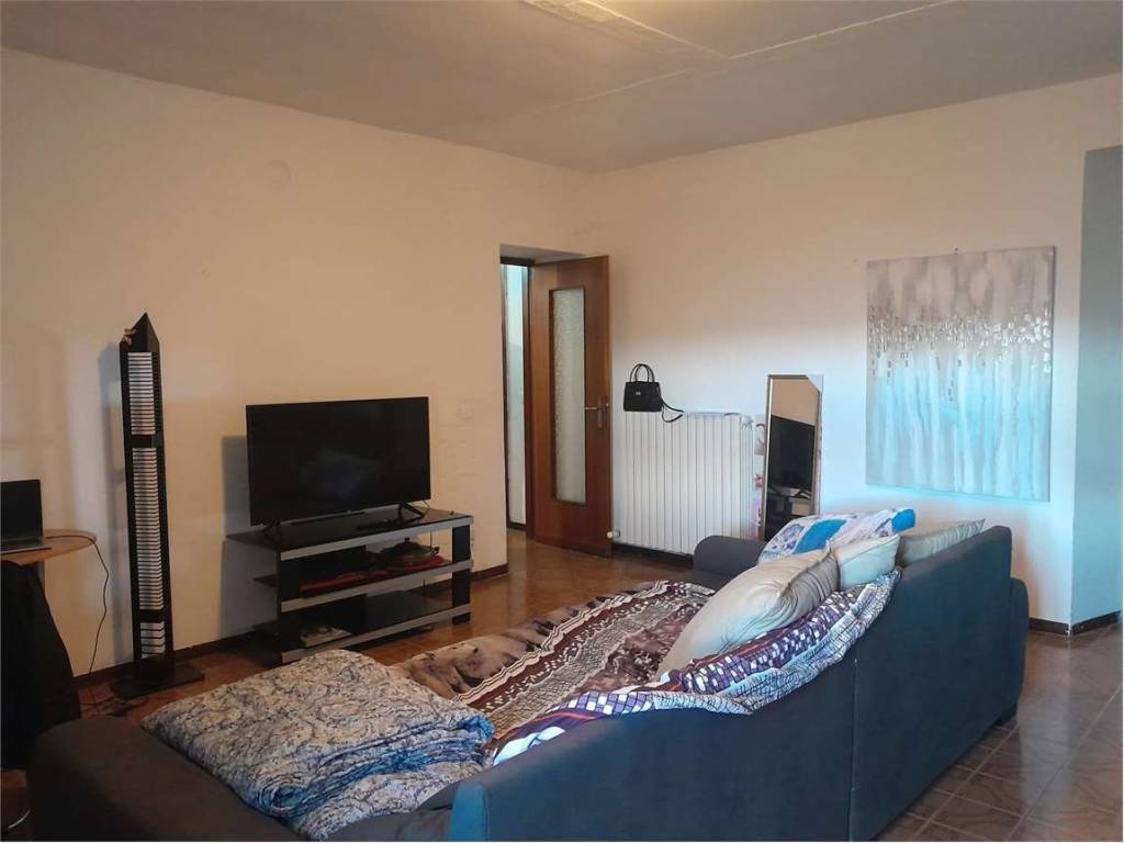 Appartamento a Borgomanero in VIA IGNAZIO FORNARA, 5 - Foto 5