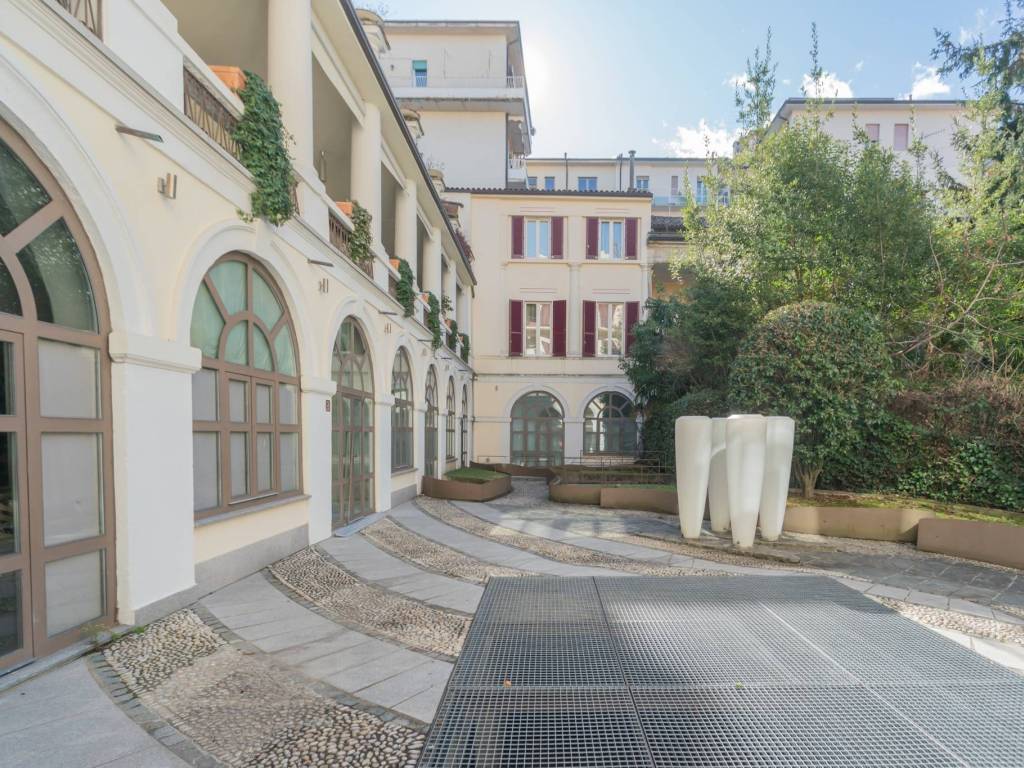 Appartamento a Varese in Via Gaetano Donizetti, 1 - Foto 5