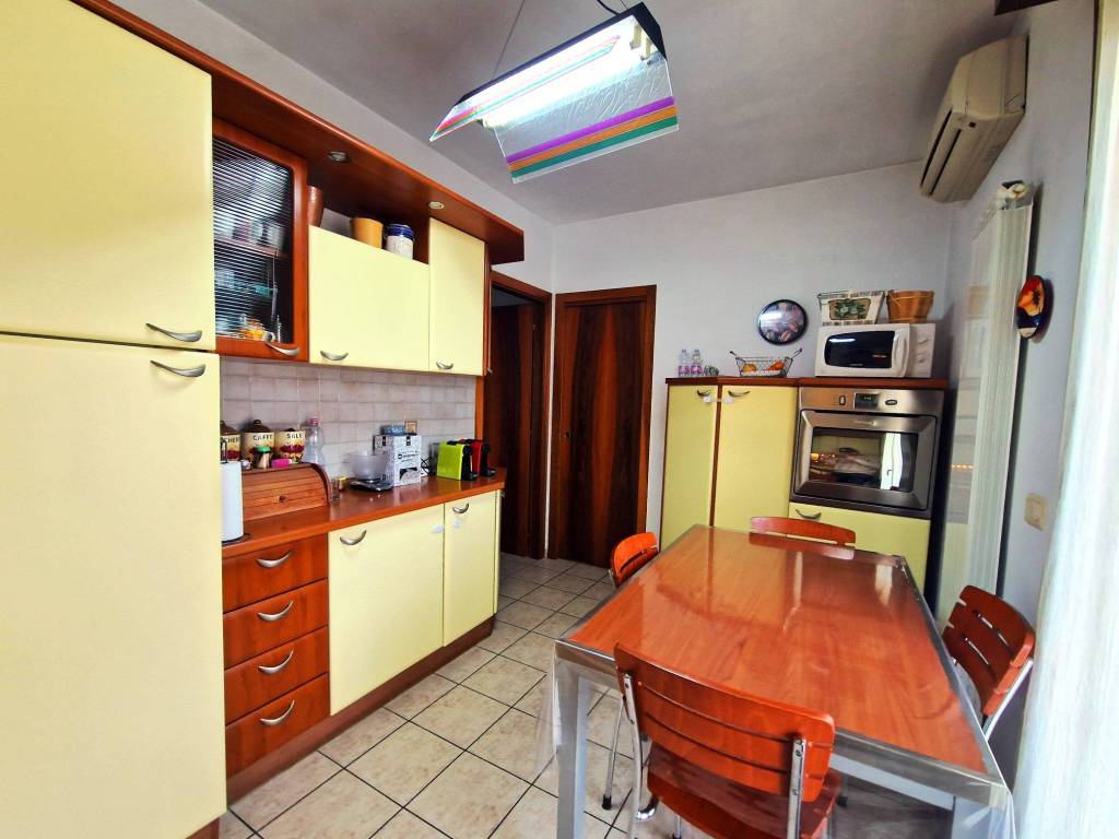 Appartamento a Cattolica in Via Costituente, 8 - Foto 4