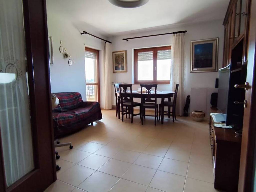 Appartamento a Taranto in Piazza Alda Merini - Foto 2