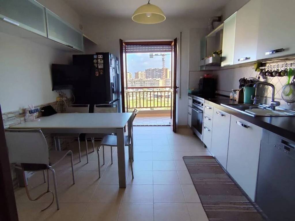 Appartamento a Taranto in Piazza Alda Merini - Foto 5