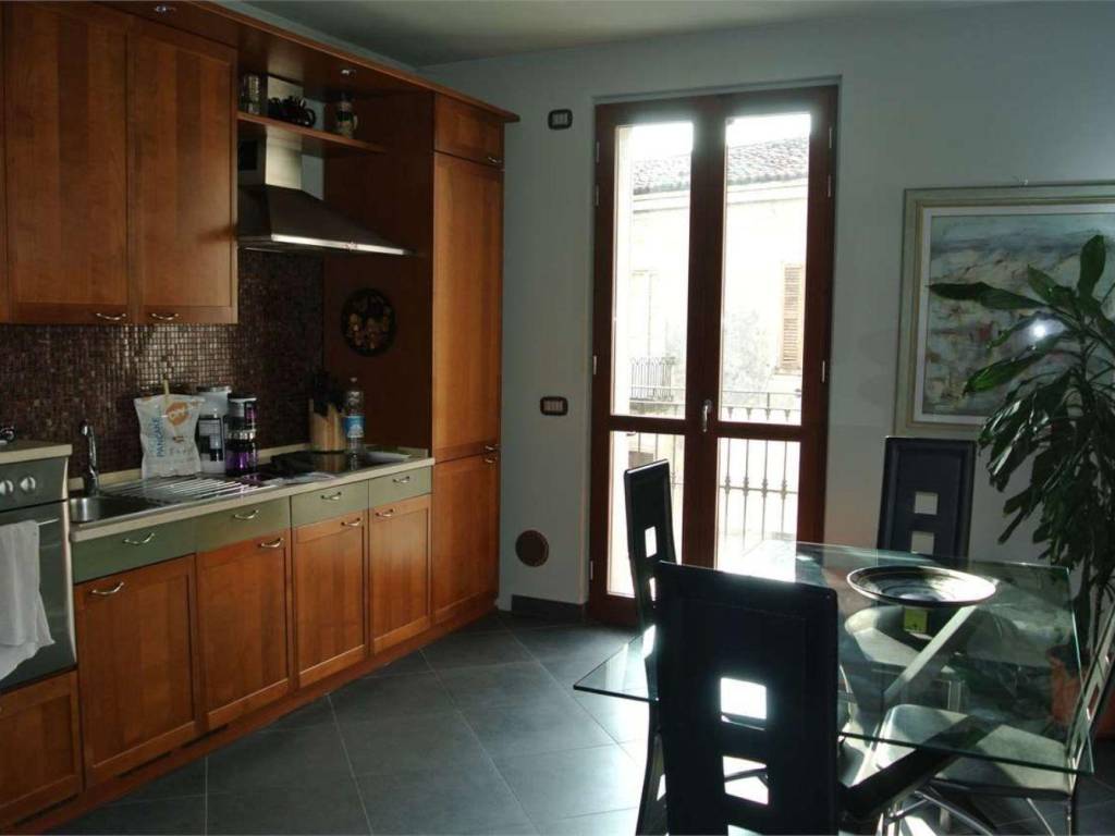 Appartamento a Arona in Via Cavour, 10 - Foto 2