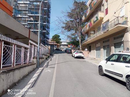 Box / garage a Lanciano in Via Brescia - Foto 2