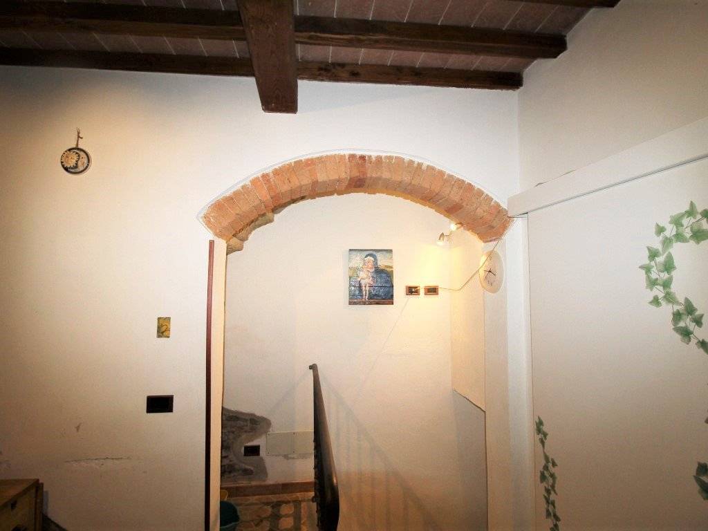 Appartamento a Cavriglia in Viale Barberino - Foto 2