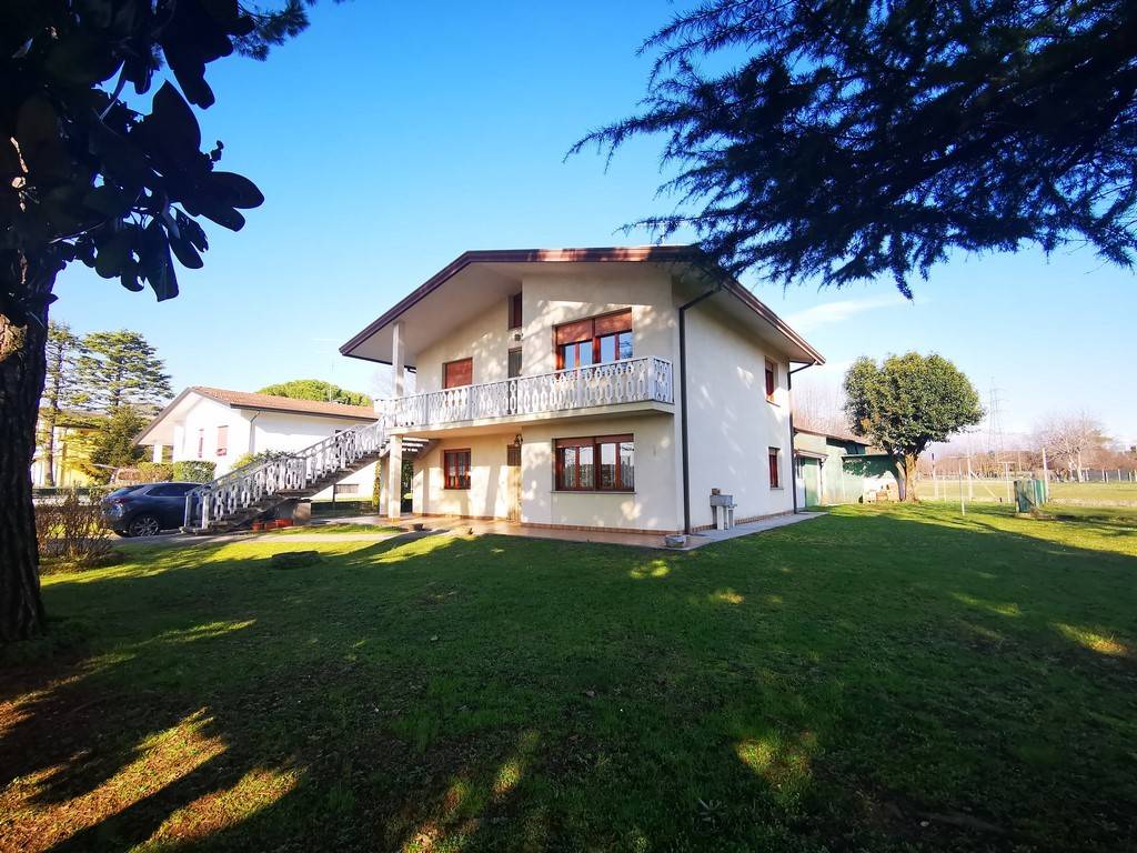 Villa a Porcia in Via Galassia - Foto 4
