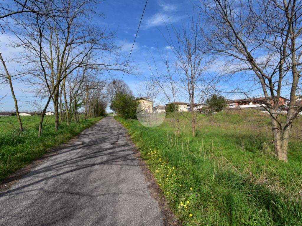 Terreno a Castiglione delle stiviere in Via baita - Foto 2