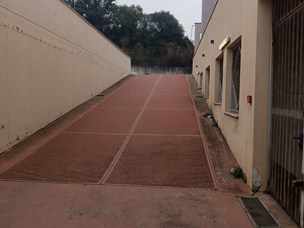 Box / garage a Civitavecchia in Via Achille Montanucci - Foto 1