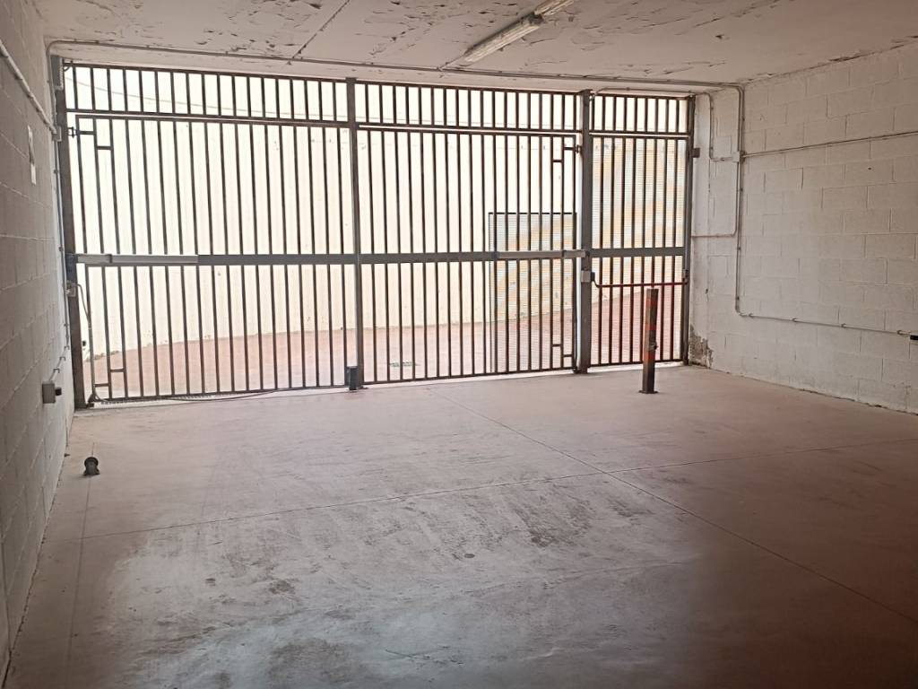 Box / garage a Civitavecchia in Via Achille Montanucci - Foto 3