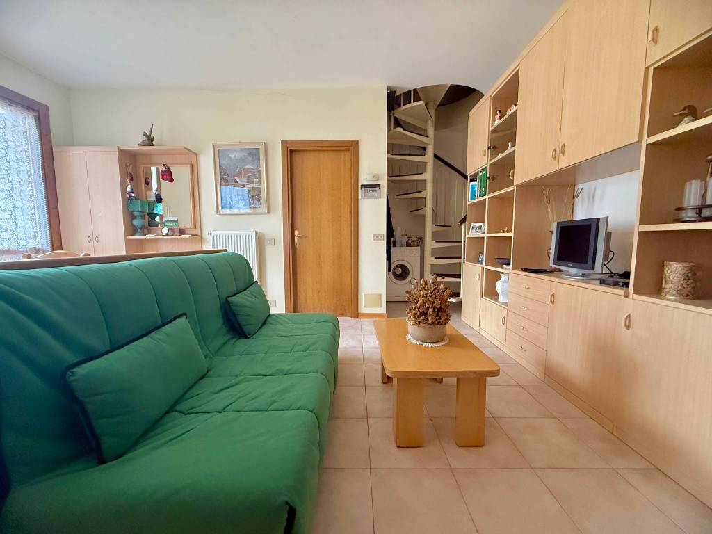 Appartamento a Villa di tirano in Via Motta - Foto 2