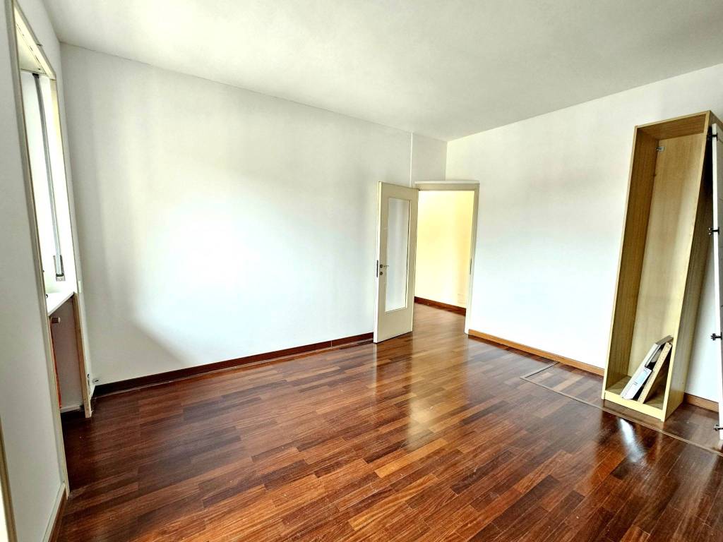 Appartamento a Monza in Via San Gottardo, 66 - Foto 5