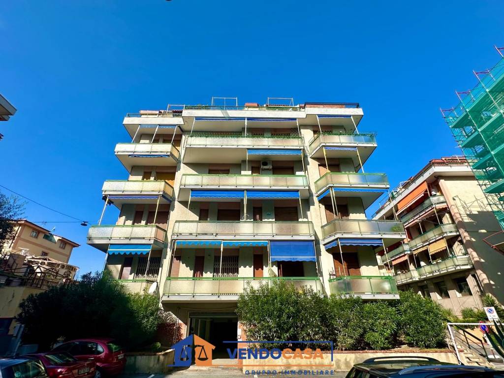 Appartamento a Loano in Via Venezia - Foto 3