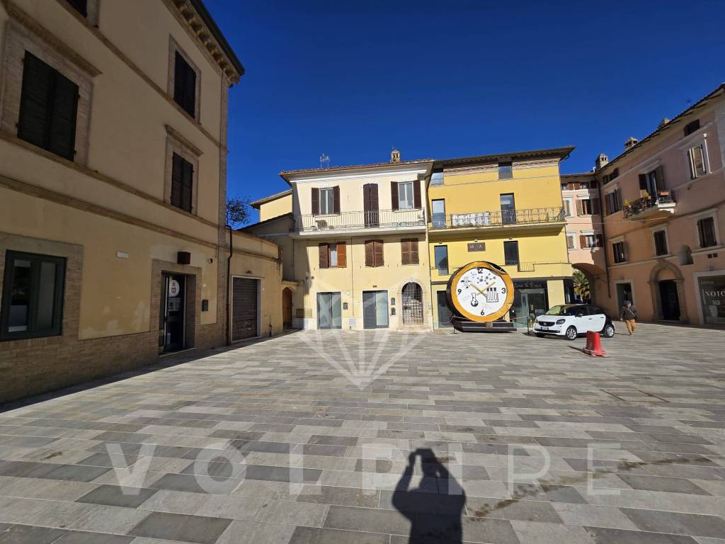 Appartamento a Bastia umbra in Piazza Giuseppe Mazzini - Foto 2