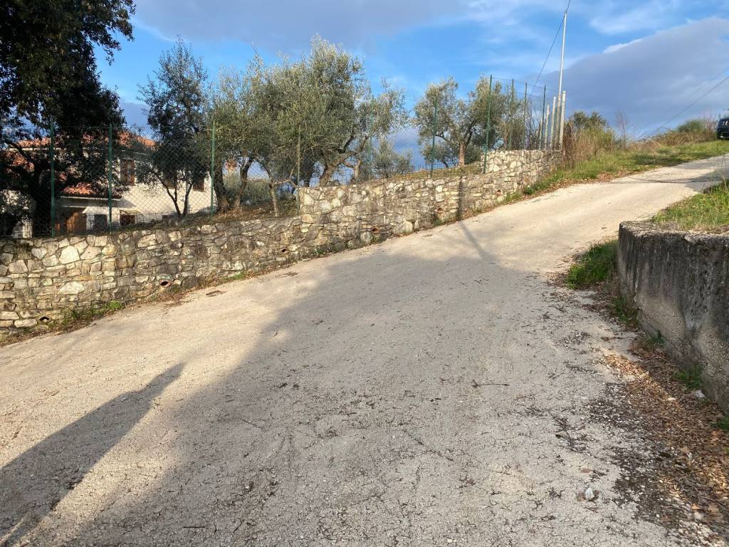 Terreno a Casaprota in Via Capo le Case - Foto 2