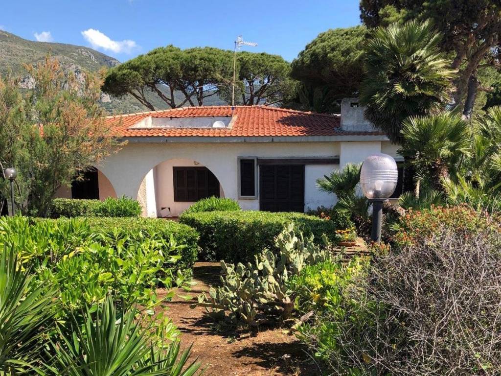 Villa a Fondi in Via Flacca - Foto 2