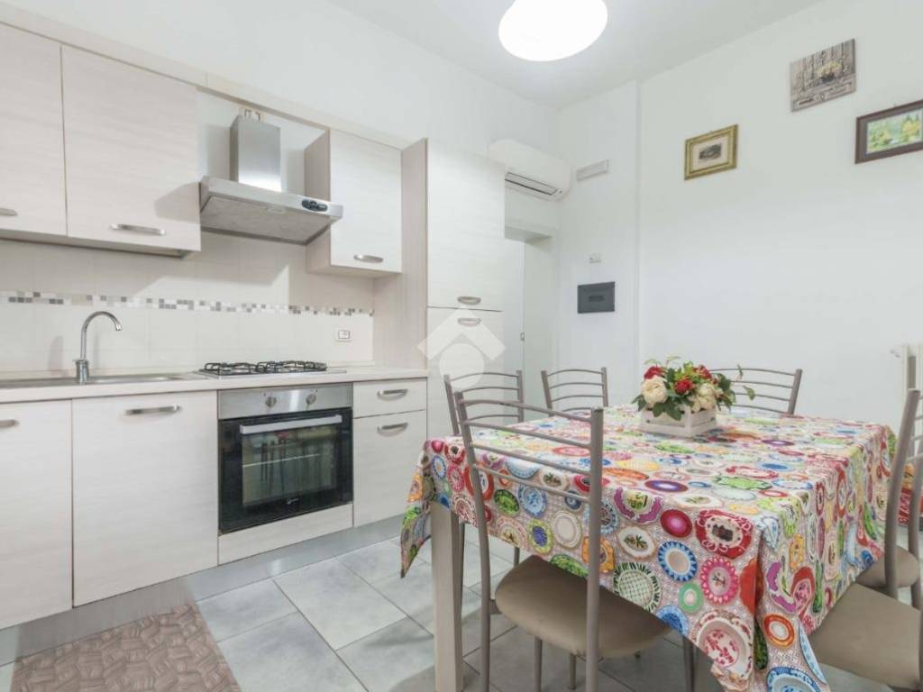 Appartamento a Roseto degli abruzzi in Via del Sottopassaggio, 9 - Foto 2