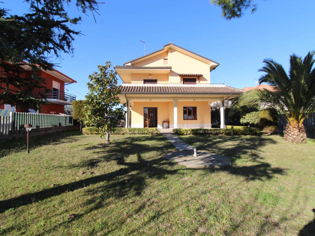 Villa a Tortoreto in Via San Giovanni - Foto 2