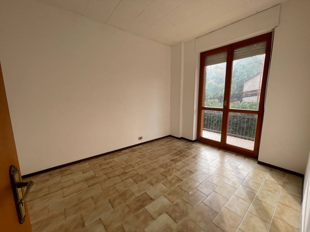 Appartamento a Santo stefano belbo in Via Giuseppe Ghignone, 7 - Foto 4
