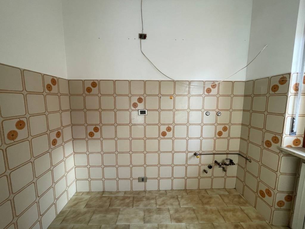 Appartamento a Santo stefano belbo in Via Giuseppe Ghignone, 7 - Foto 5