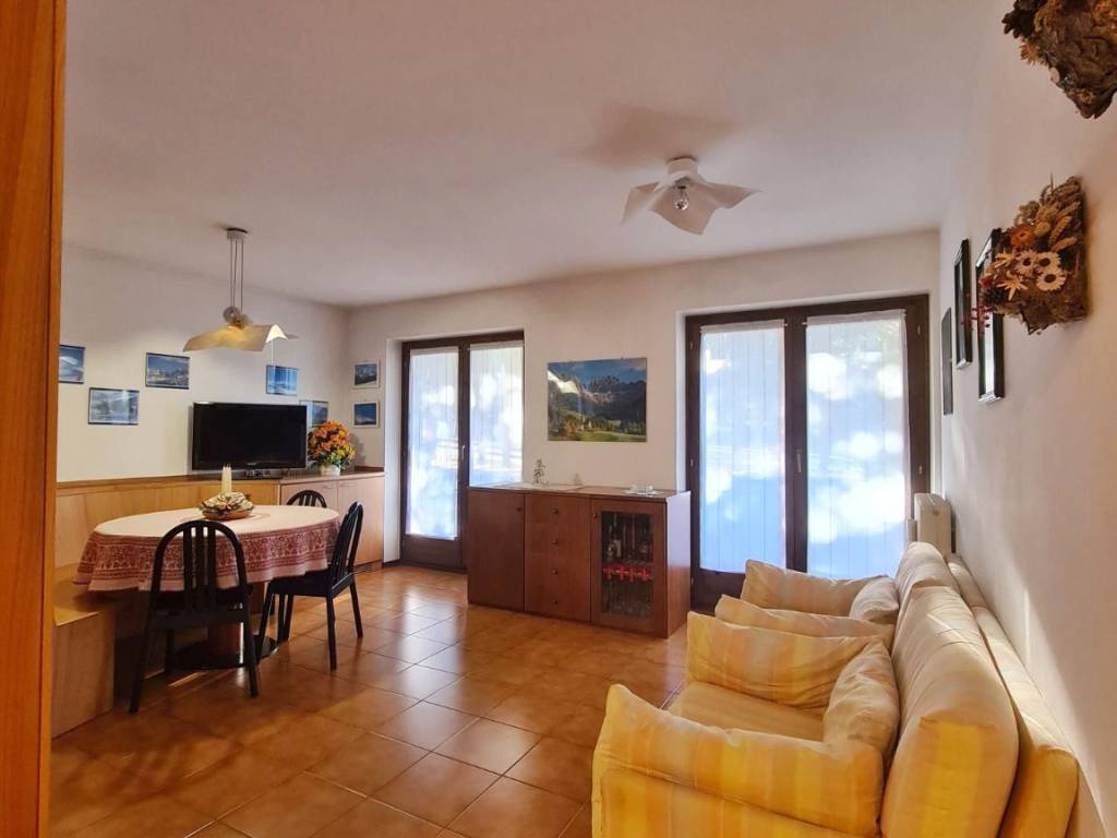 Appartamento a Pinzolo in Viale Dolomiti di Brenta, 97 - Foto 4