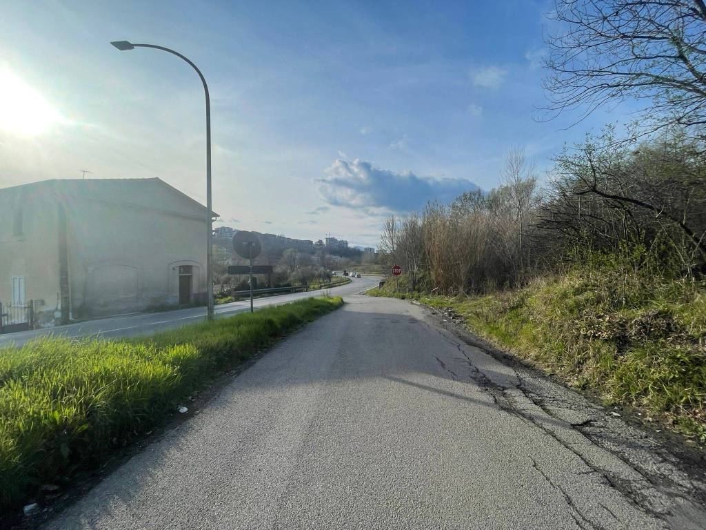 Villa a Benevento in Contrada Ponte delle Tavole - Foto 2