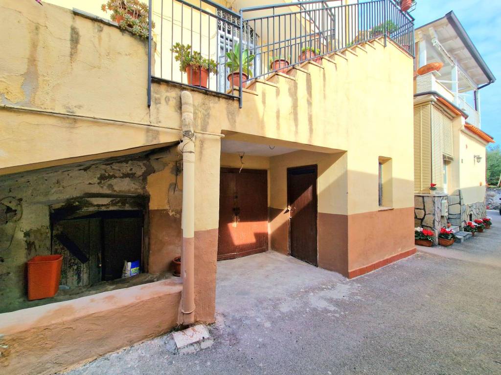 Appartamento a Boscotrecase in Via Ugo Foscolo - Foto 2