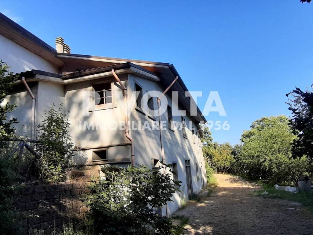 Villa a Canepina in Via Madonna delle Grazie - Foto 4