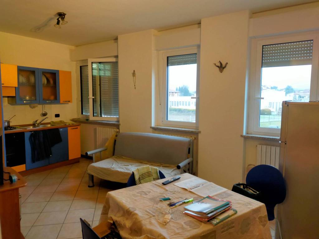 Appartamento a Borgomanero in Vicolo Sorga - Foto 4