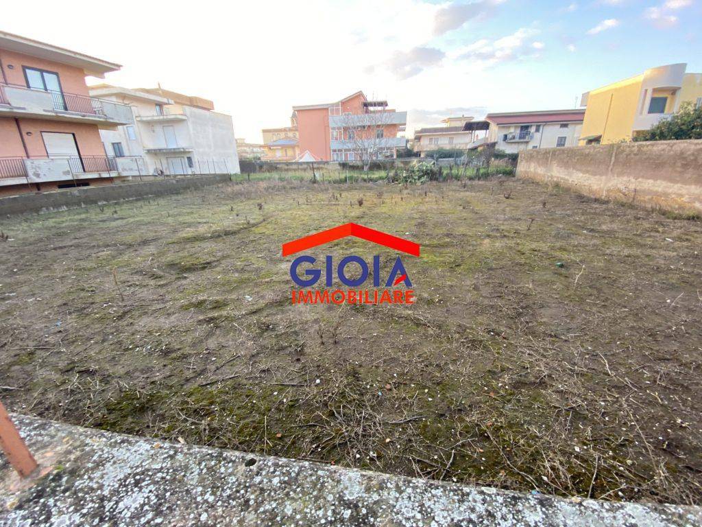 Terreno a Mondragone in Via Lorenzo dei Medici, 8 - Foto 3