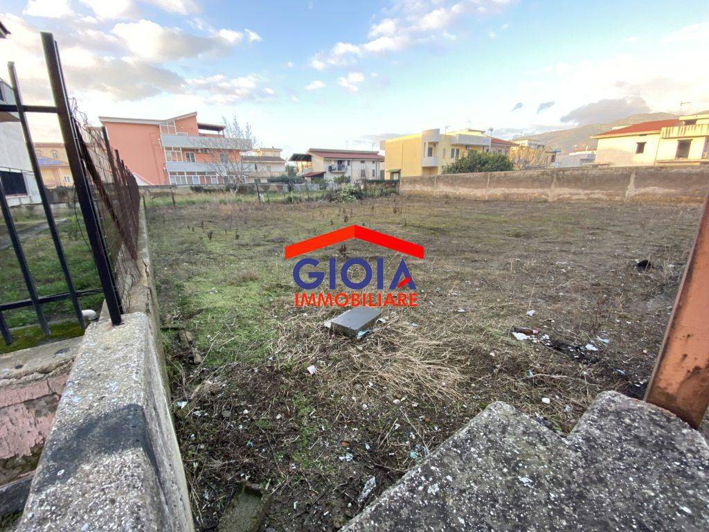 Terreno a Mondragone in Via Lorenzo dei Medici, 8 - Foto 4