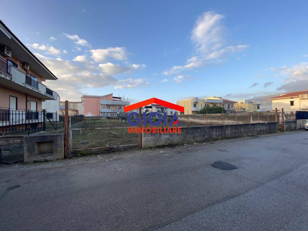 Terreno a Mondragone in Via Lorenzo dei Medici, 8 - Foto 5