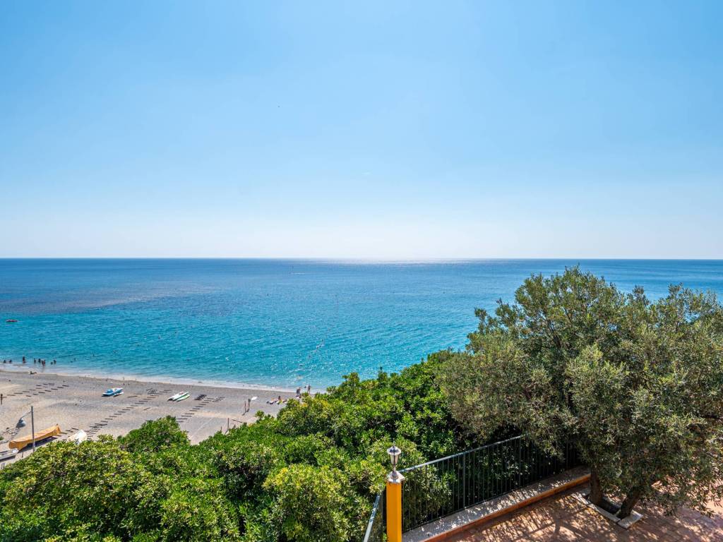 Villa a Bergeggi in Via Cristoforo Colombo, 3 - Foto 4