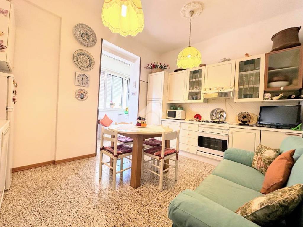 Appartamento a Manduria in Via Giovanni Melle - Foto 4