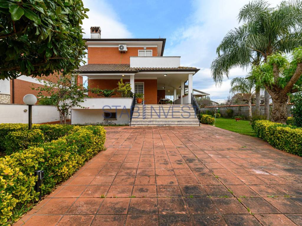 Villa a Sabaudia in Via Amerigo Vespucci - Foto 2
