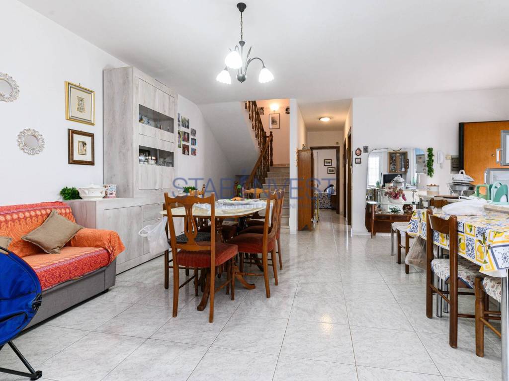 Villa a Sabaudia in Via Amerigo Vespucci - Foto 3