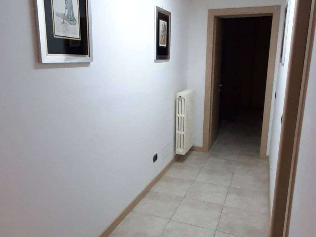 Appartamento a Frosinone in Viale Giuseppe Mazzini - Foto 2
