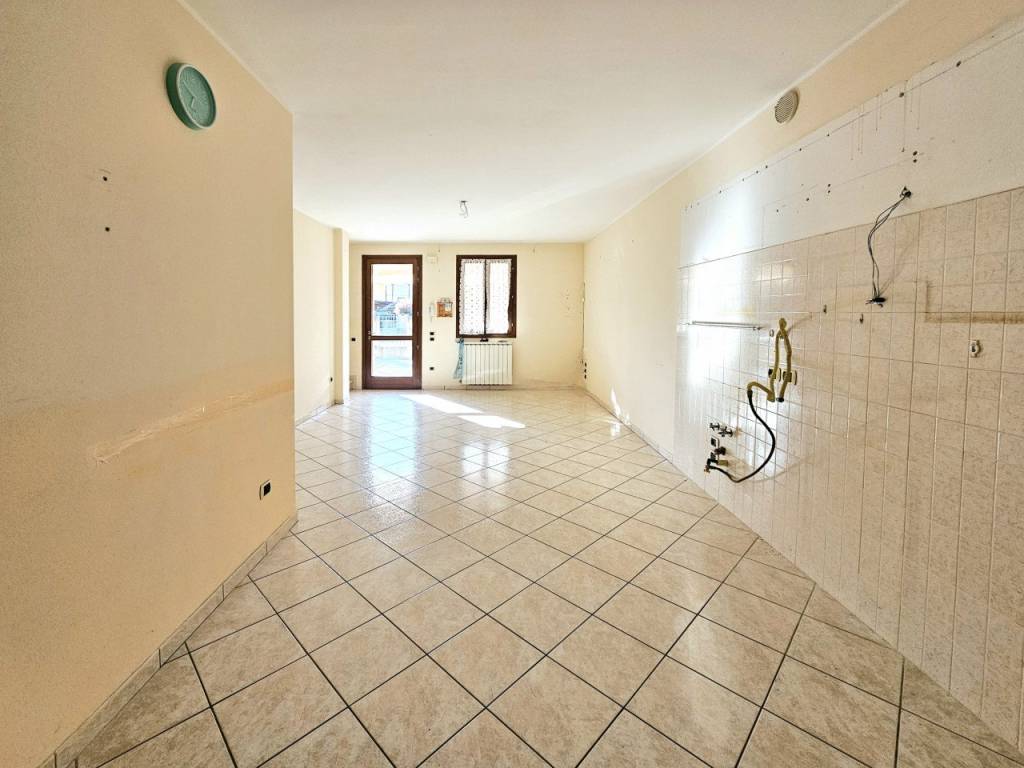 Villetta a schiera a Vescovana in VIA GIORGIO PERLASCA - Foto 3