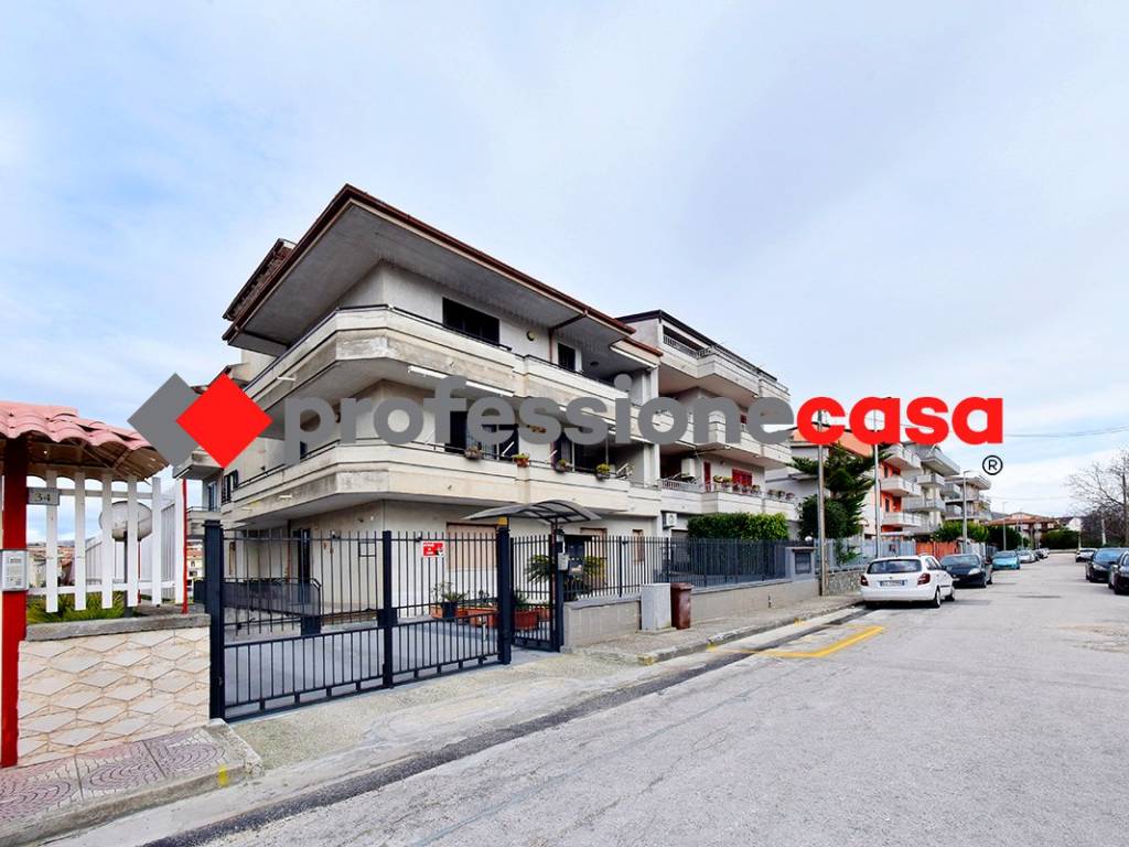 Appartamento a San nicola la strada in Via Degli Olmi, 32 - Foto 2