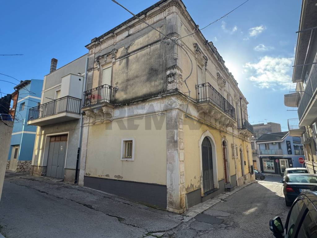 Casa indipendente a Pachino in VIA C. CATTANEO, 3 - Foto 2