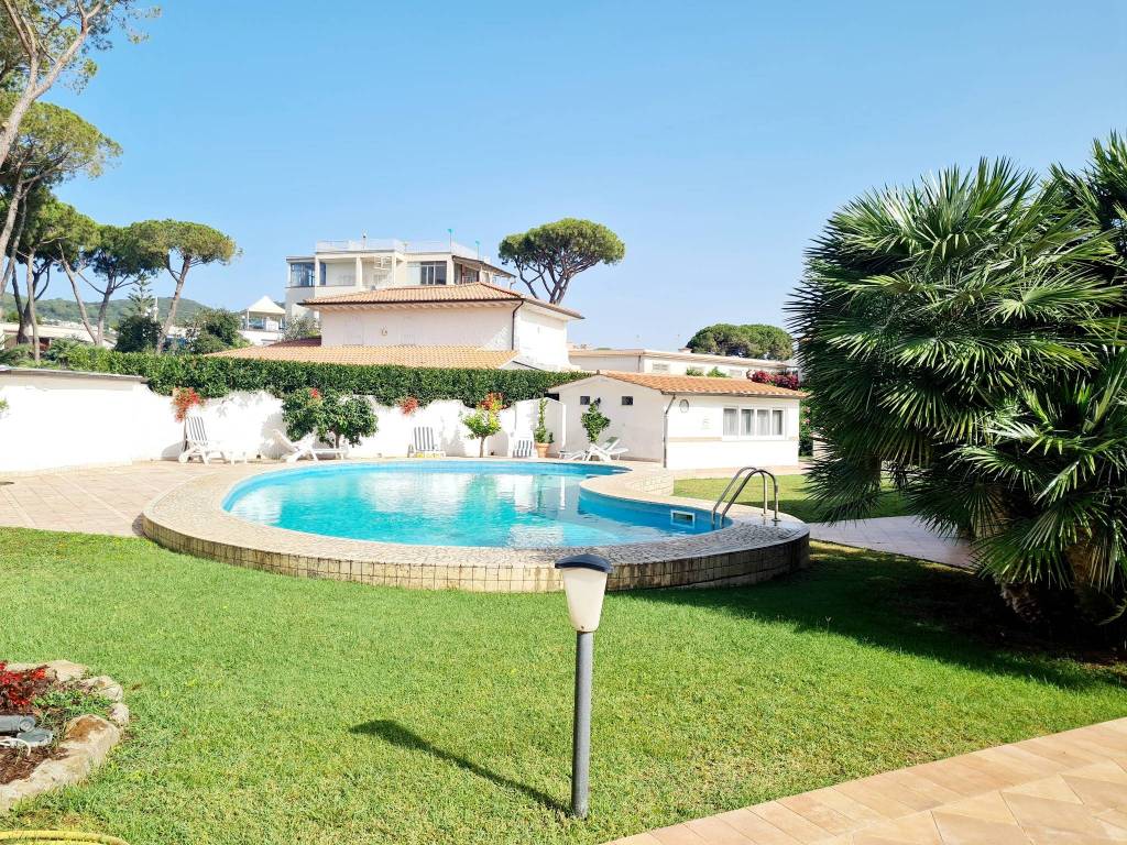 Villa a San felice circeo in Via Tiberio Imperatore - Foto 3