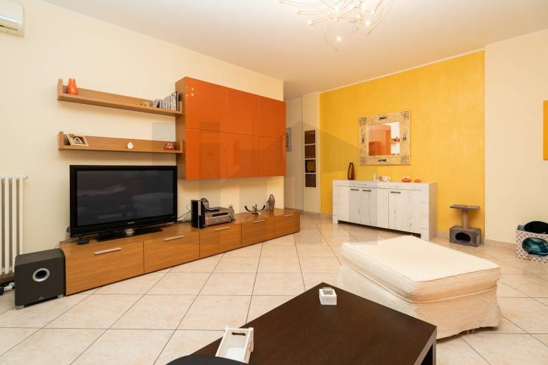 Appartamento a Bitetto in Via Sant'Ambrogio, 11 - Foto 3