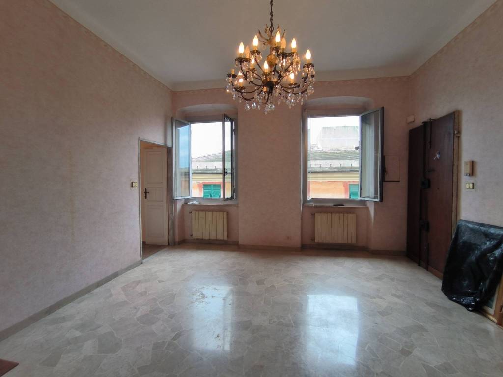 Appartamento a Genova in Via Cesare Airaghi - Foto 4