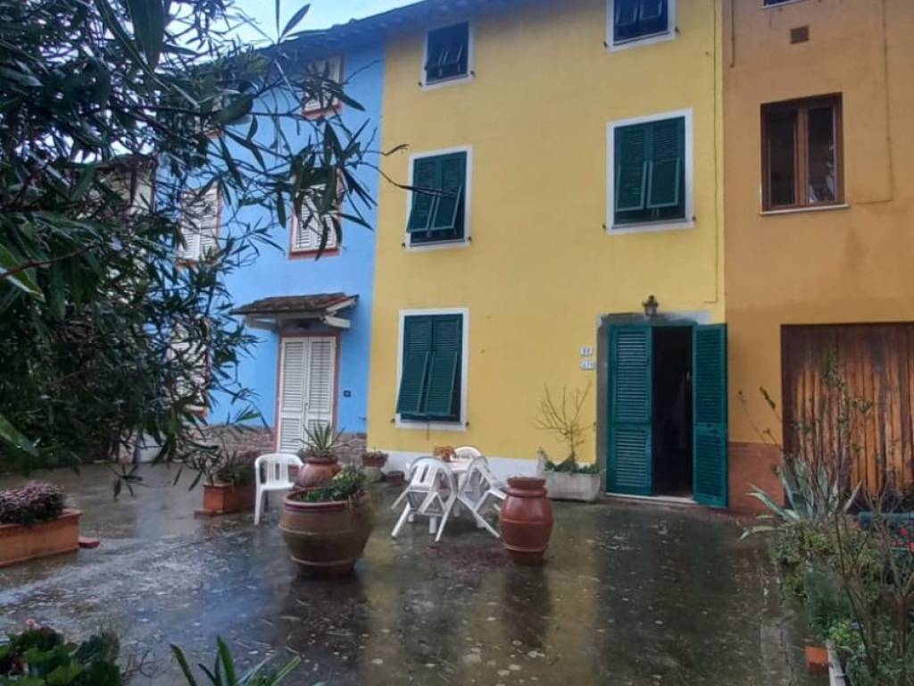 Casa indipendente a Lucca in Via della Contesora - Foto 3