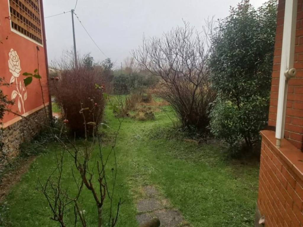 Casa indipendente a Lucca in Via della Contesora - Foto 4