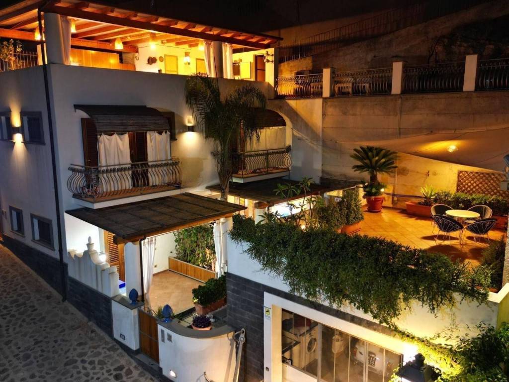 Villa a Lipari in VIA ZINZOLO - Foto 2