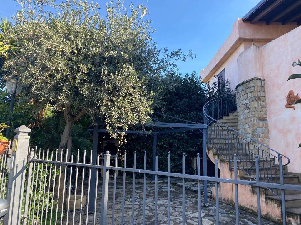 Villa a Campofelice di roccella in Contrada Pistavecchia - Foto 4