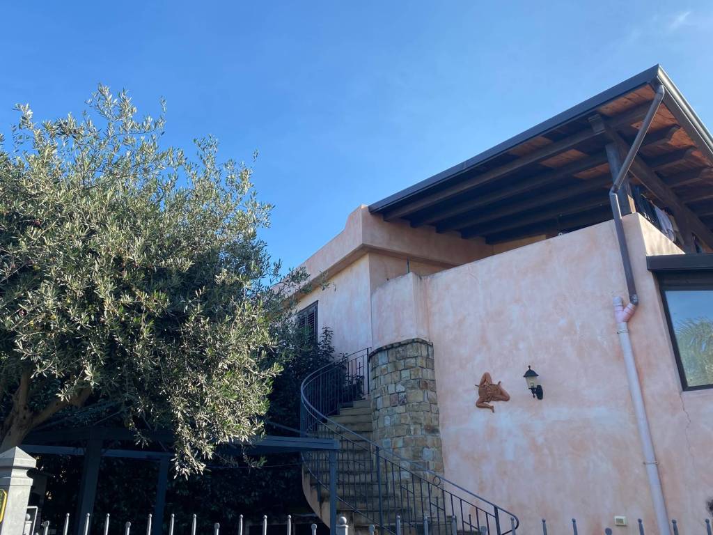 Villa a Campofelice di roccella in Contrada Pistavecchia - Foto 5